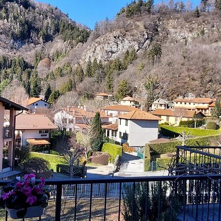 Casa Alberto - Appartamento Zona Bellagio Magreglio エクステリア 写真